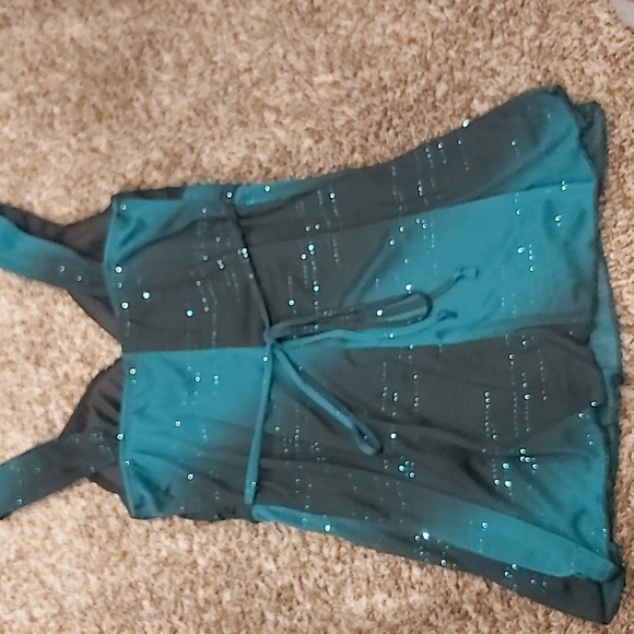 Dressy tank top- size S - Picture 2 of 3